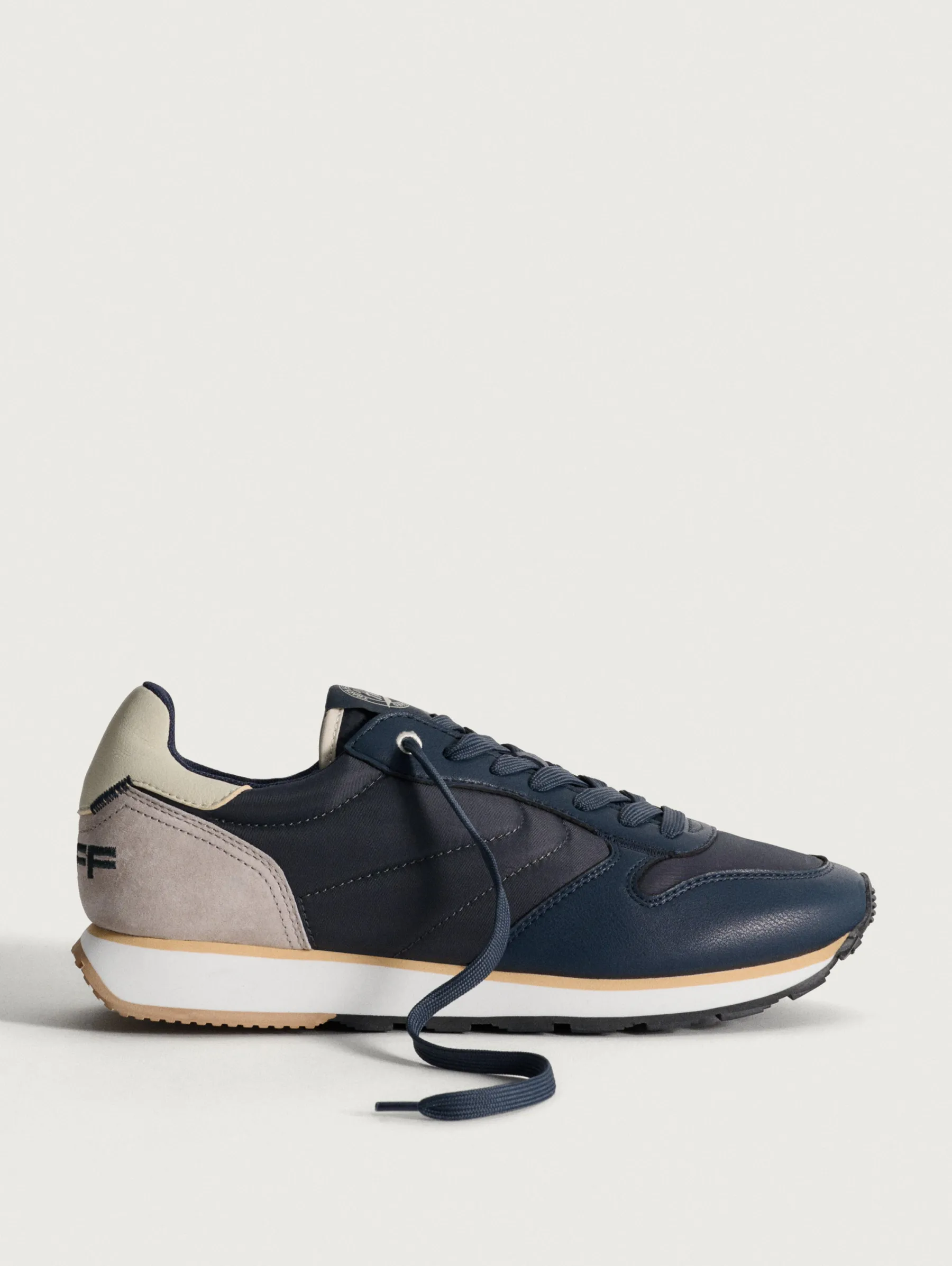 eubea_6.webp Online HOFF EUBEA