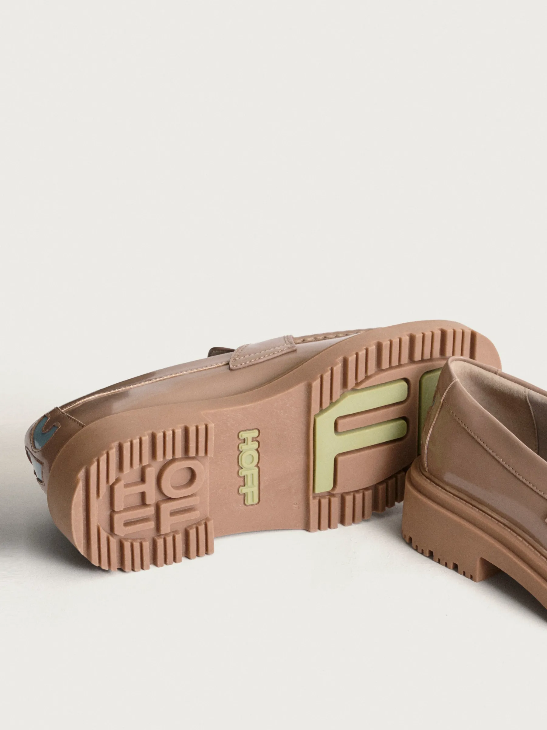 mocassin_school_taupe_3.webp Outlet HOFF MOCASSIN SCHOOL TAUPE