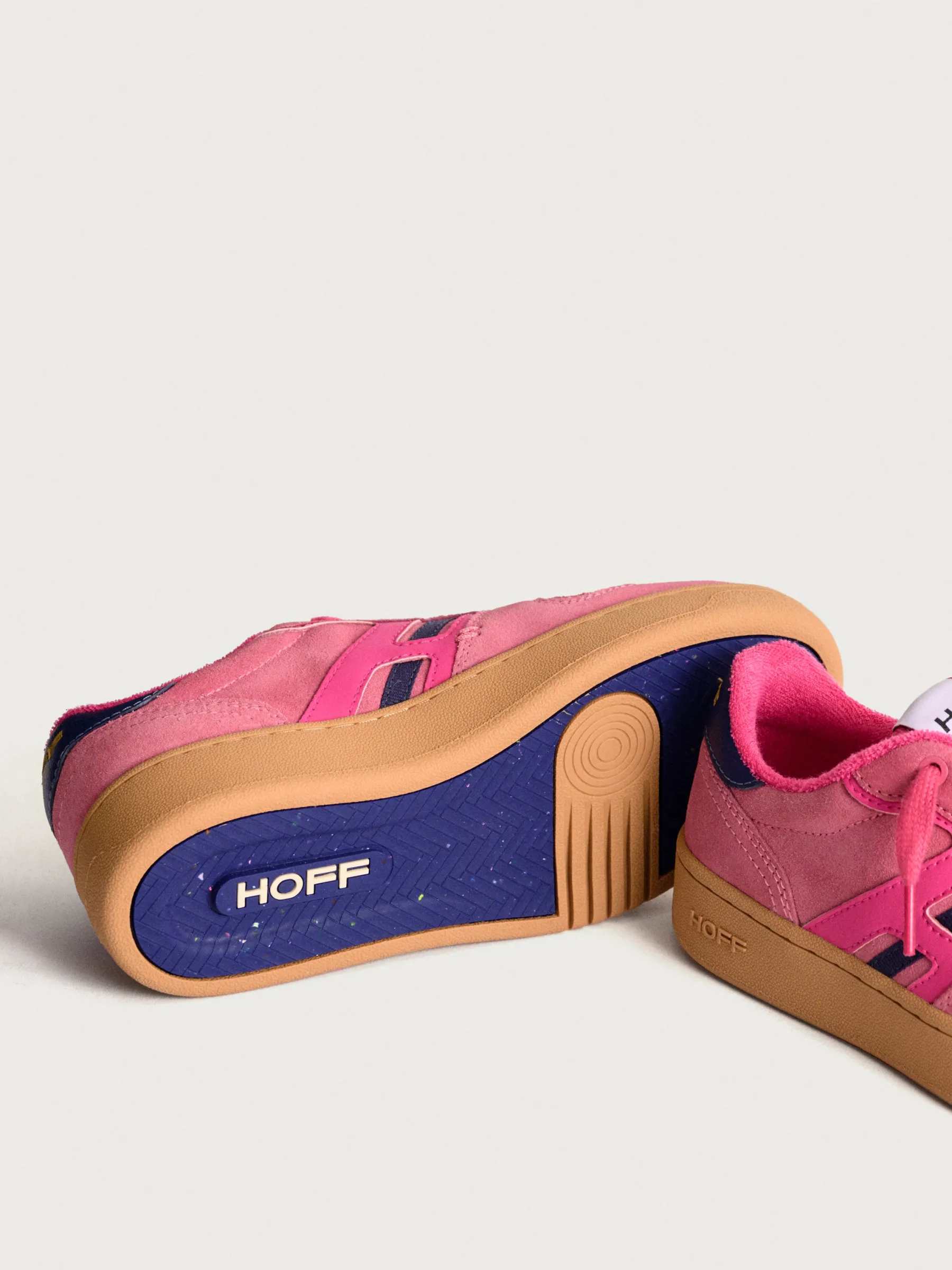 old_town_square_7.webp Cheap HOFF OLD TOWN SQUARE