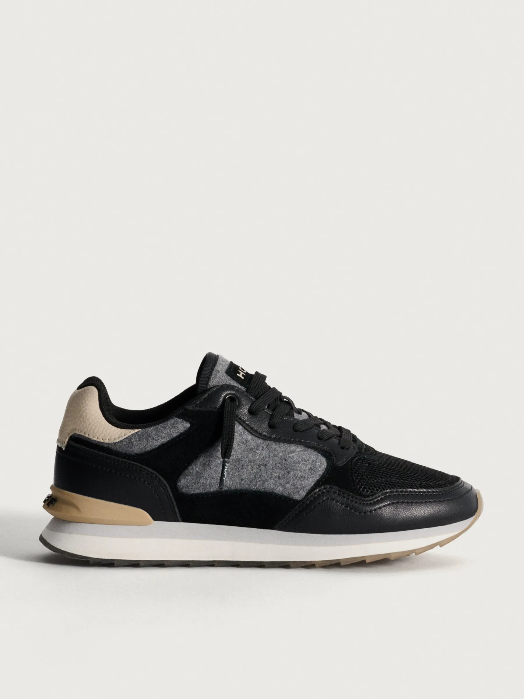 reading_5.webp Online HOFF READING