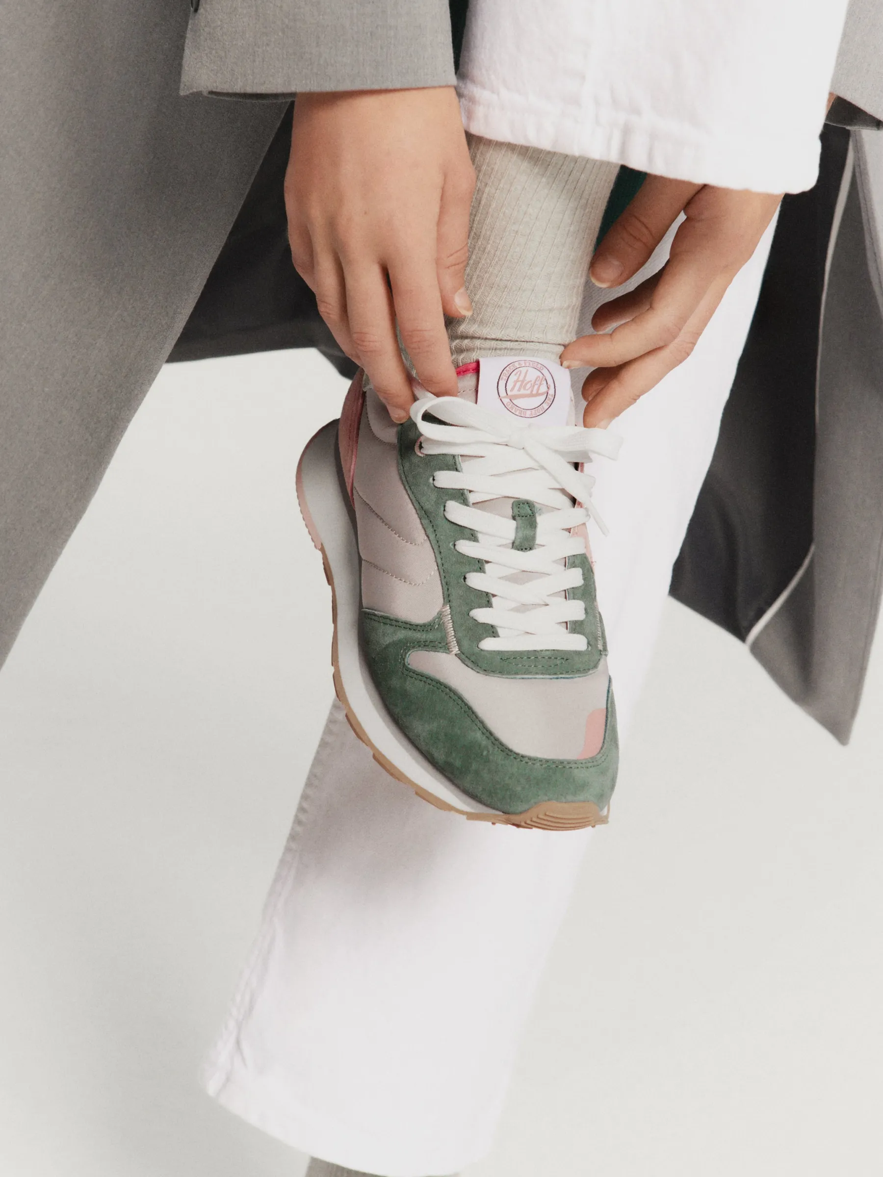 syracuse_1.webp Hot HOFF SYRACUSE